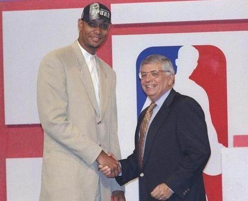 标志性的后 标志性的后